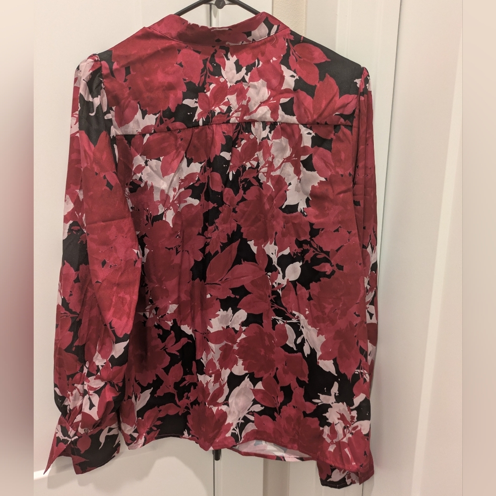 Banana Republic Blouse - Picture 3 of 4